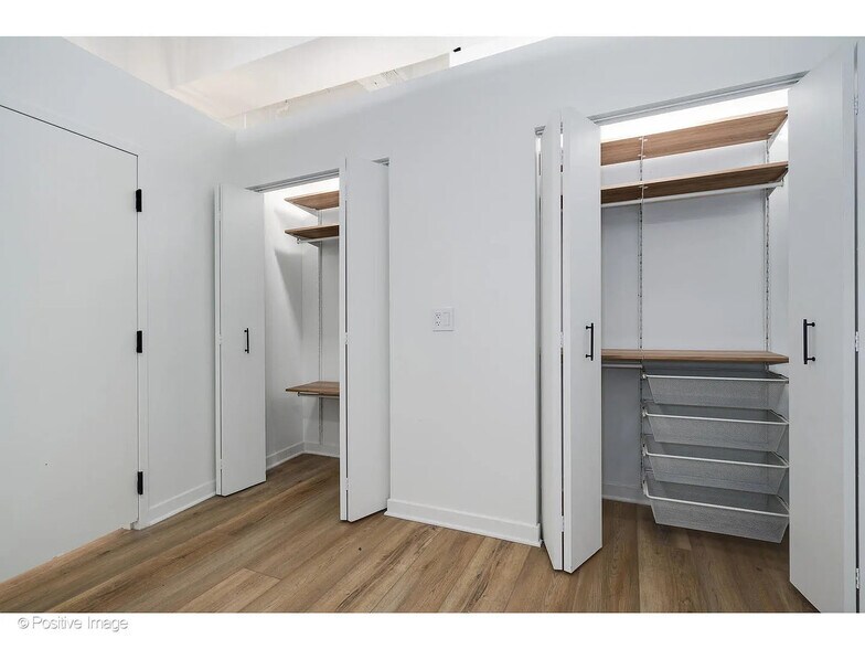 Building Photo - 20 N State St