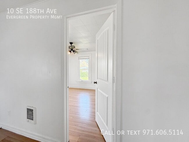 Building Photo - 10 SE 188th Ave
