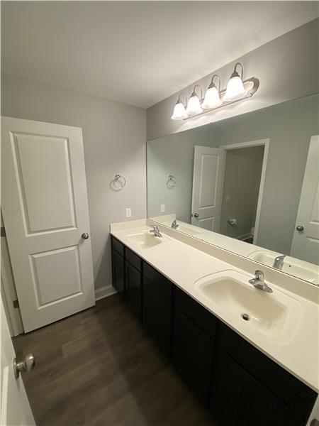 Building Photo - 4 Bridlington Way