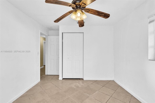 Building Photo - 4214 SW 49th Ct