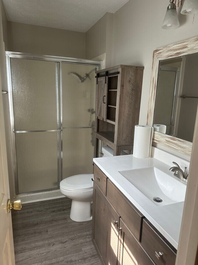 Building Photo - Welcome to this charming 3 bedroom, 2 bathroom home located in West Lafayette, IN.