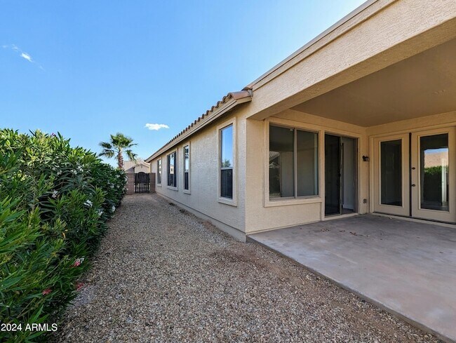 Building Photo - 15432 W Tasha Cir