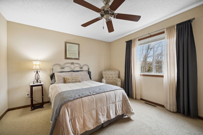 Building Photo - 18422 Lafayette Way