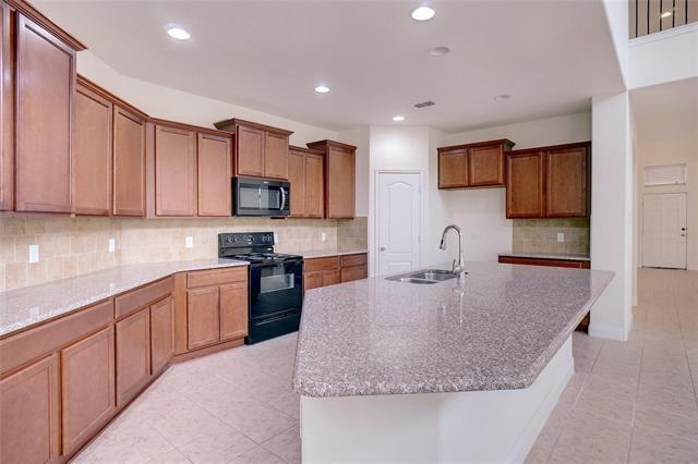 Building Photo - 8721 Maple Ridge Trail