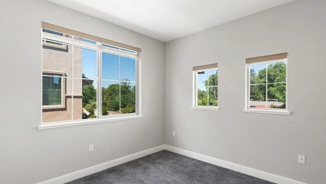 Building Photo - Spacious 5-Bedroom Home with Room to Live, Work & Relax