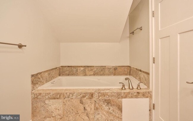 Building Photo - 6329 Linway Terrace