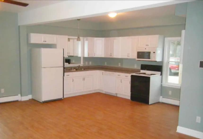 Primary Photo - 90 Spring St