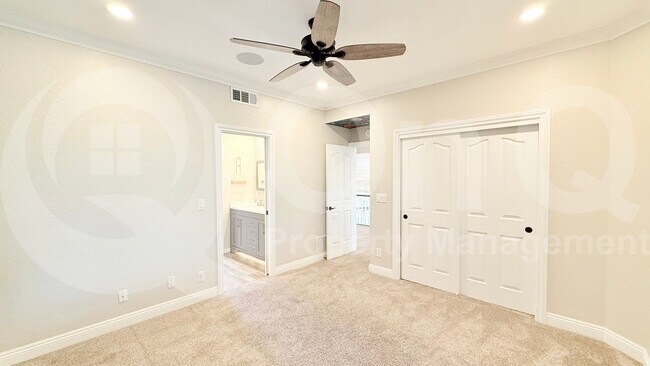 Building Photo - 10188 E Cortez Dr