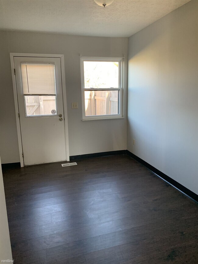 Building Photo - 2 br, 1.5 bath Condo - 3014 Sawdust Lane