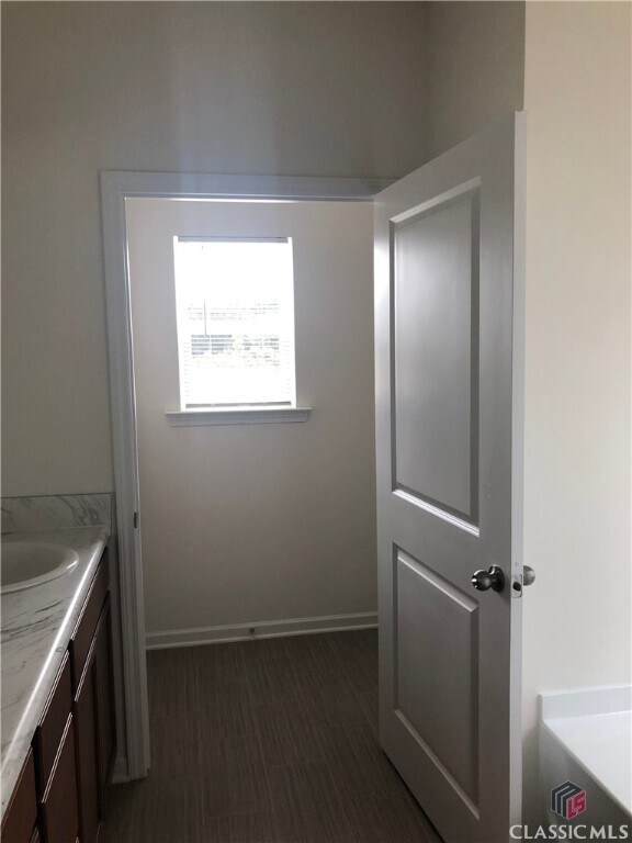 Building Photo - 1109 Day Dr