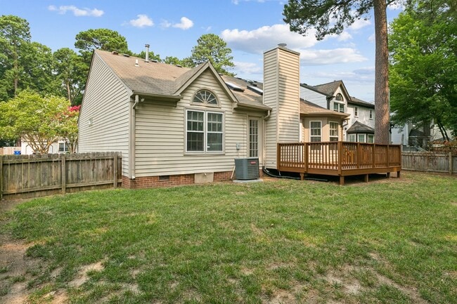 Building Photo - 903 Belvoir Cir