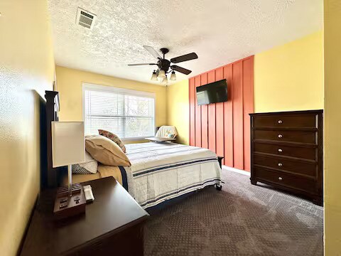 Building Photo - 2110 Melon St