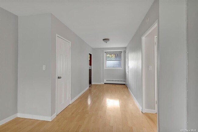 Building Photo - 97-40 62nd Dr