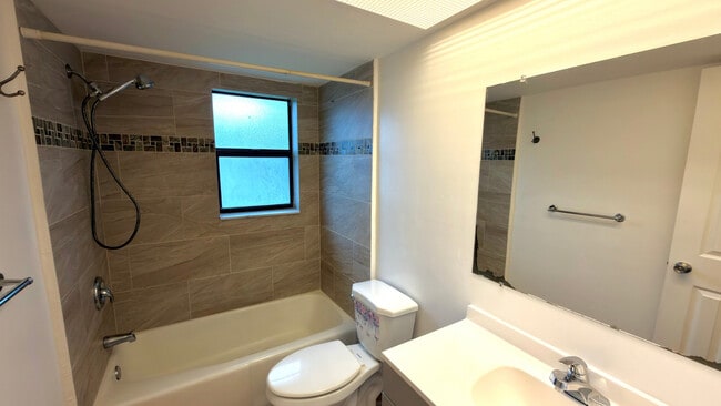 Building Photo - 11450 Char Ann Dr