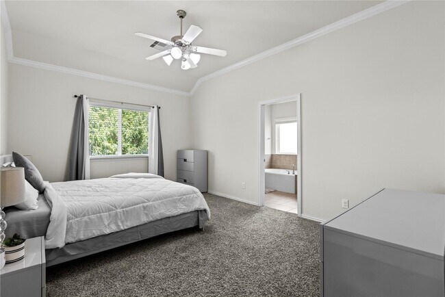 Building Photo - 24526 Forest Canopy Dr