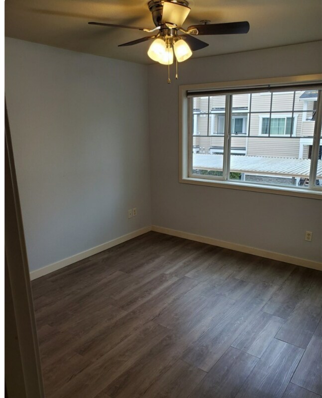 Building Photo - 13413 97th Ave E