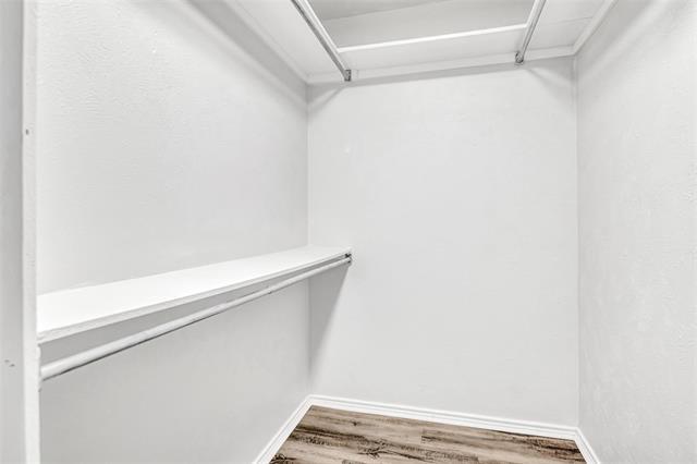 Building Photo - 2108 Teakwood Ln