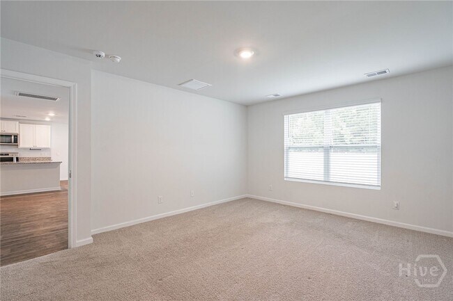 Building Photo - 1004 Bergamot Rd