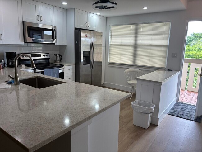Building Photo - 3405 Bimini Ln