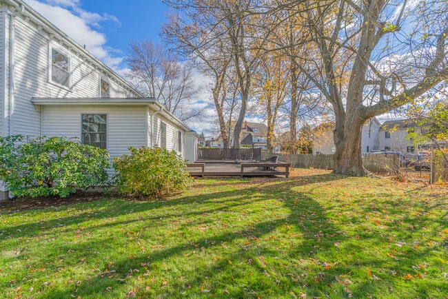 Building Photo - 83 Betsey Williams Dr