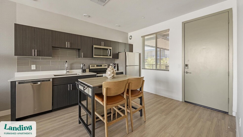 Building Photo - 10000 W Missouri Ave