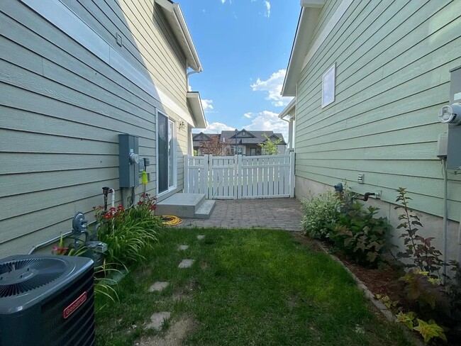 Building Photo - 2854 Twilight Ave