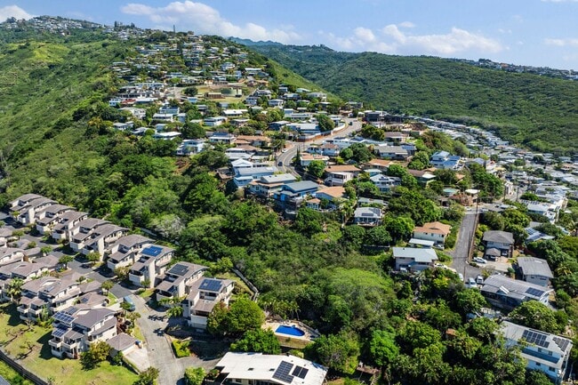 Building Photo - Ocean & Diamond Head Views – Kahala Gem