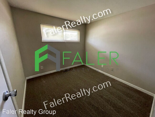 Building Photo - 3 br, 1 bath House - 2226 Adrian Ct.