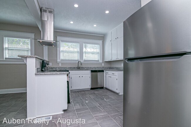 Building Photo - 3 br, 2 bath House - 1313 Merry Street