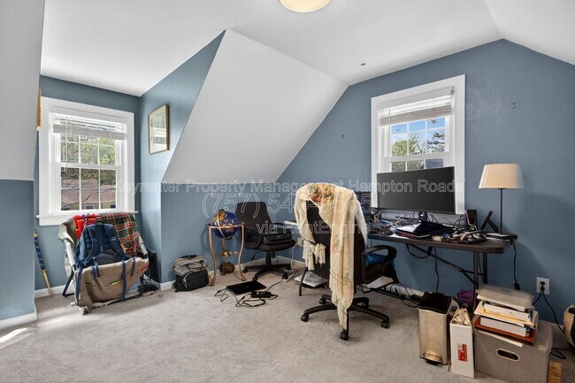 Building Photo - 1620 Melrose Pkwy