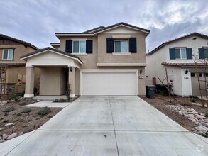 Building Photo - 4 Bedroom Winchester home with Solar- For ...