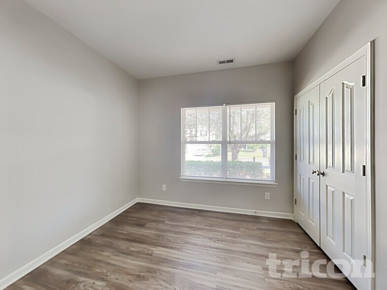 Building Photo - 1032 Garrison Rd