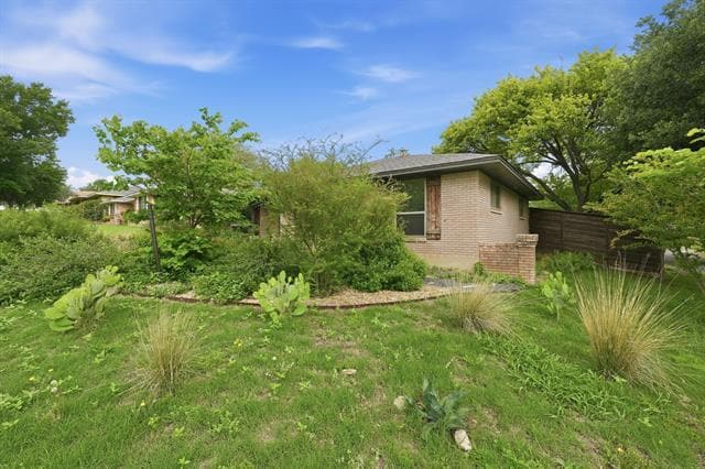 Building Photo - 1007 Golden Trophy Dr
