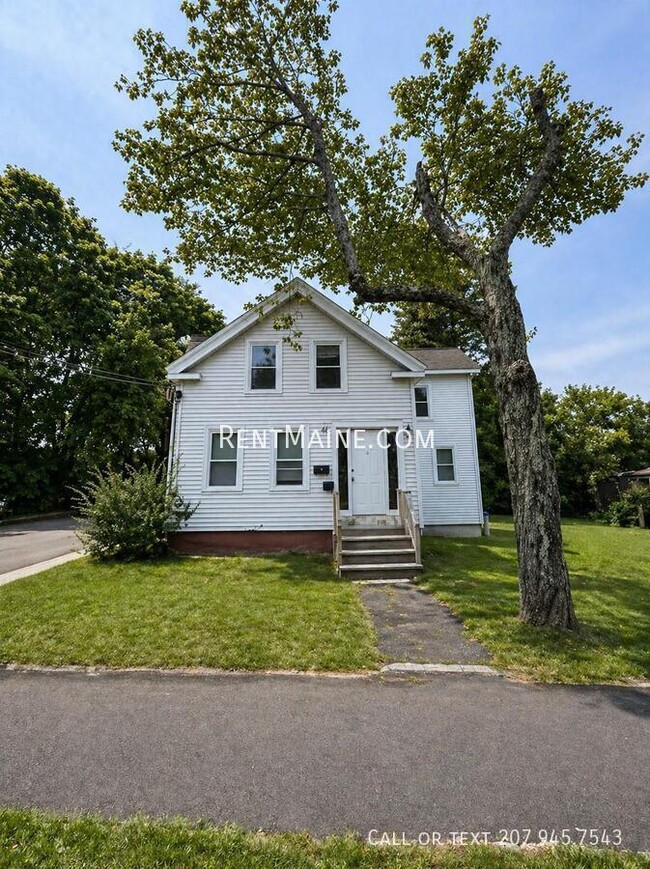 Building Photo - 468 Union St