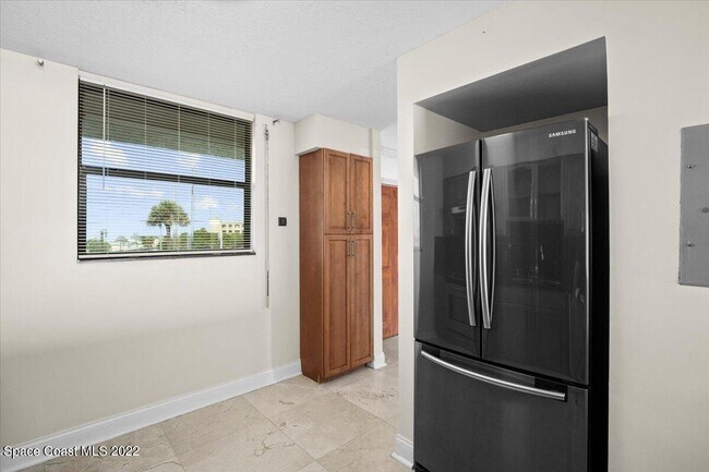 Building Photo - 2101 S Atlantic Ave