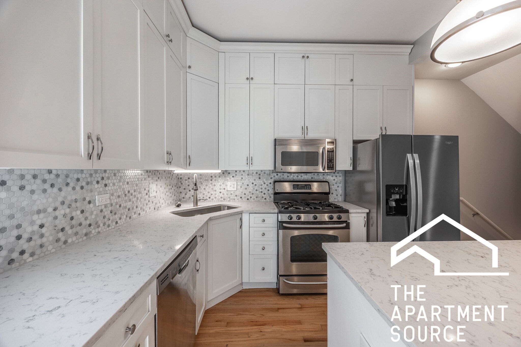 Building Photo - 855 W Erie St