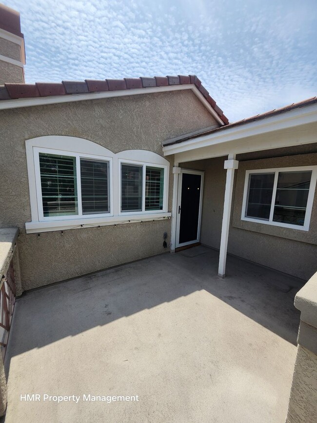 Building Photo - 2bed/2bath Condo near Victoria Gardens!