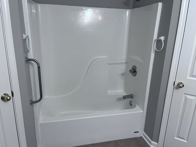 Building Photo - 54 W Plaza Blvd