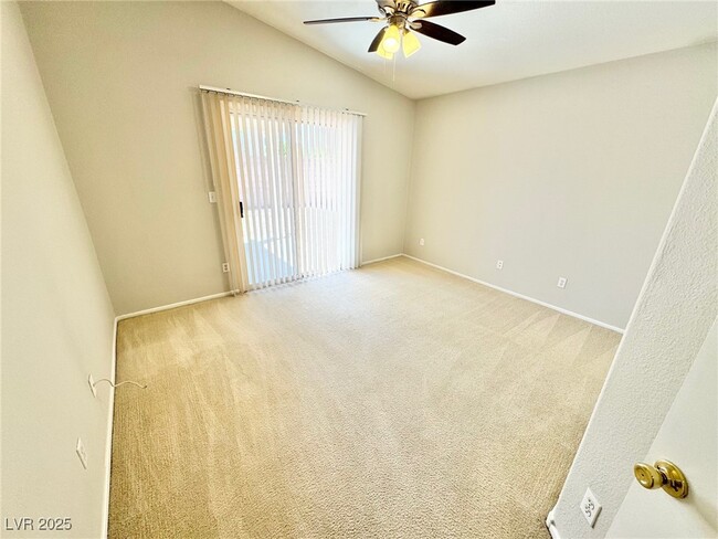 Building Photo - 5323 Estornino Ave
