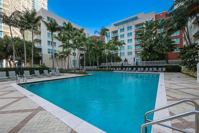 Building Photo - 2001 S Biscayne Blvd