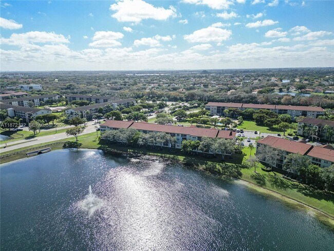 Building Photo - 12901 SW 15th Ct