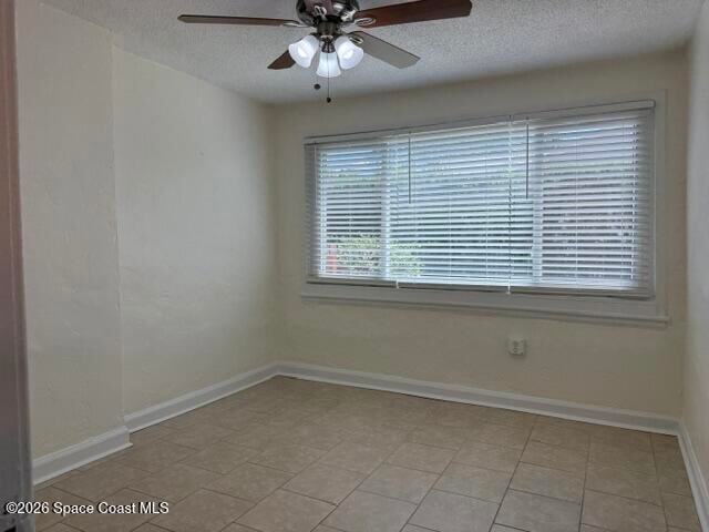Building Photo - 435 Third Unit A