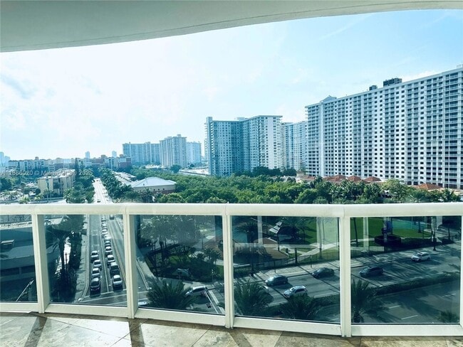 Building Photo - 17201 Collins Ave