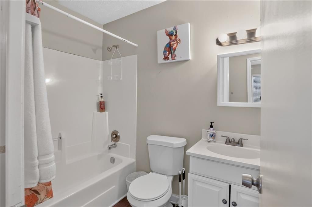 Building Photo - 3536 Highland Pine Way