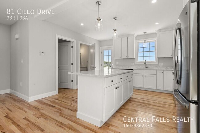 Building Photo - 81 Cielo Dr