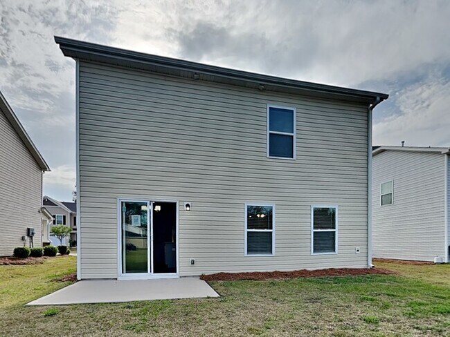 Building Photo - 107 Boat Clb Ln