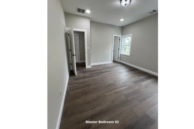 Building Photo - 310 Fishel Ave
