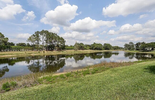 Building Photo - 13625 Admiral Ct