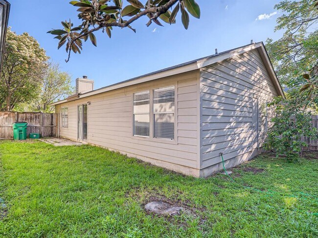 Building Photo - 5937 Kevin Kelly Pl