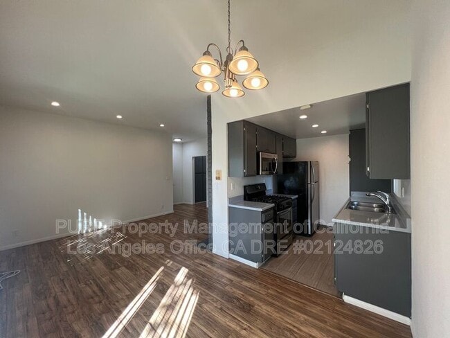 Primary Photo - 11905 Avon Way